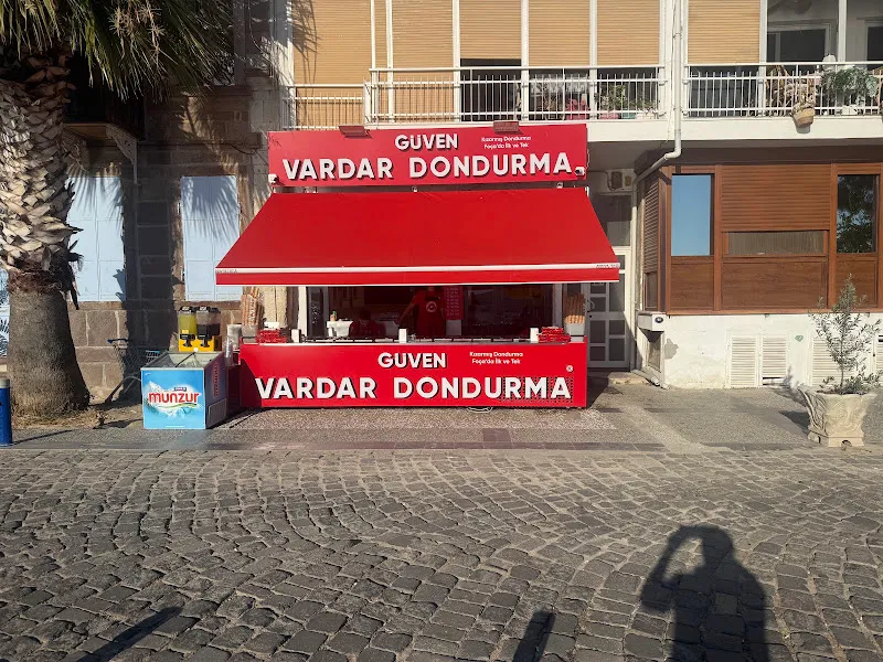 Foça Sahili foto 2