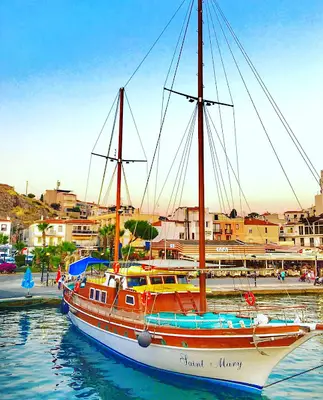 Saint Mary Çeşme Tekne Turu