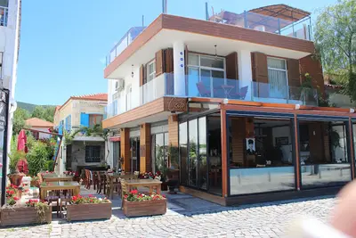 Foça Antik Otel