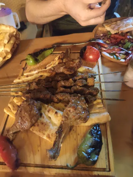 Saklı bahçe cigerci Ahmet usta foto 2