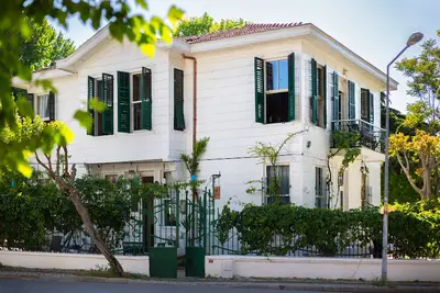 No16 Büyükada | Otel, Kahvaltı, Restaurant ve Cafe
