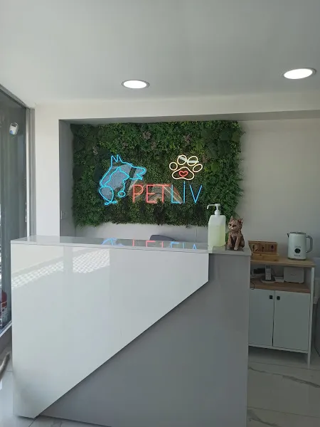Petliv Veteriner Kliniği / Atakent Halkalı Acil Veteriner foto 2