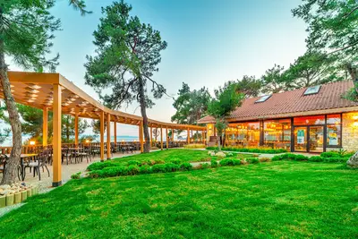 Marisstone Hotels