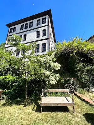 Aksemsettinoğlu Konağı
