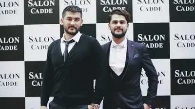 SALON CADDE