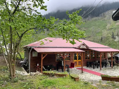 Borçka Dere Pansiyon / Restoran
