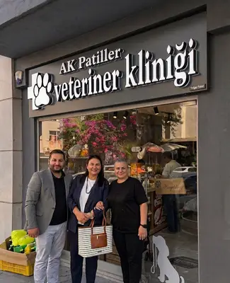 AK PATİLER VETERİNER KLİNİĞİ