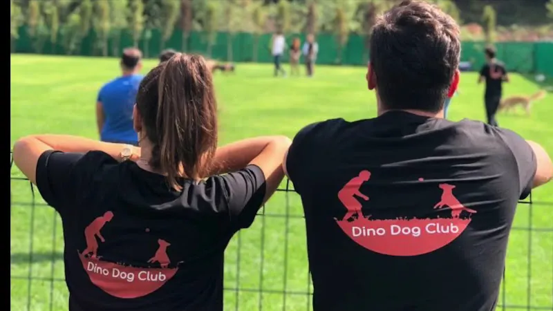 Dino Dog Club foto 2