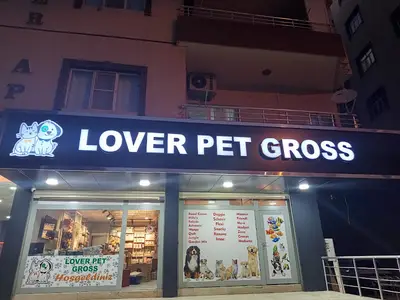 Lover Pet Gross