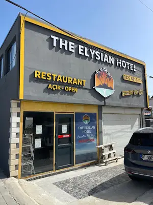 The Elysian Resort Hotel & Restaurant - Bar