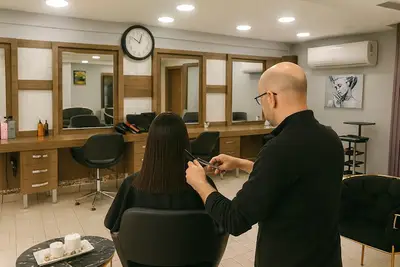 Saloon Serdal Akça(Becca)