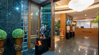 Grand Ani Hotel