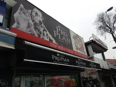 Er - Em Pet Shop