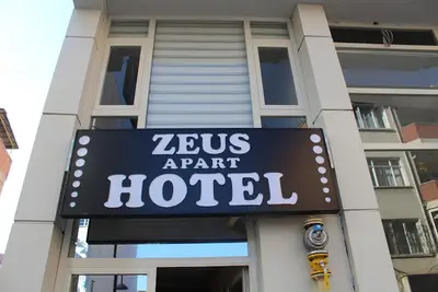 ZEUS APART HOTEL
