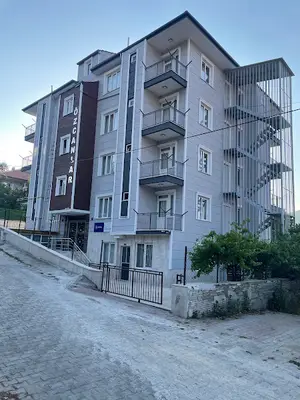 Bucak Özcanlar Erkek Pansiyon Apart