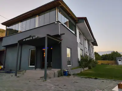 LAVANTA SUİT
