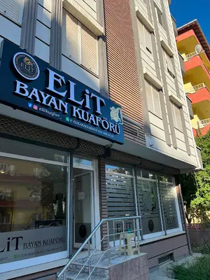 Elit bayan kuaförü
