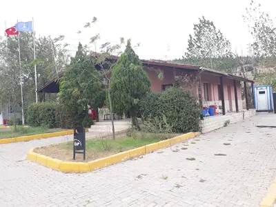 İzmir Büyükşehir Belediye Işıkkent Köpek Bakım Evi