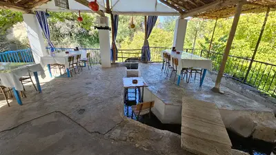 Elmas Restaurant Hotel