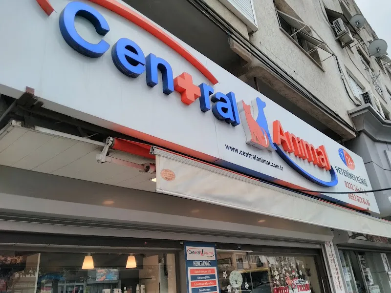 Central Animal Üçkuyular Veteriner Polikliniği foto 1