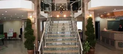 Grand Uzcan Hotel