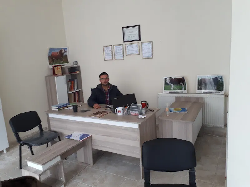 Veteriner Hekim Metin Karahan foto 2