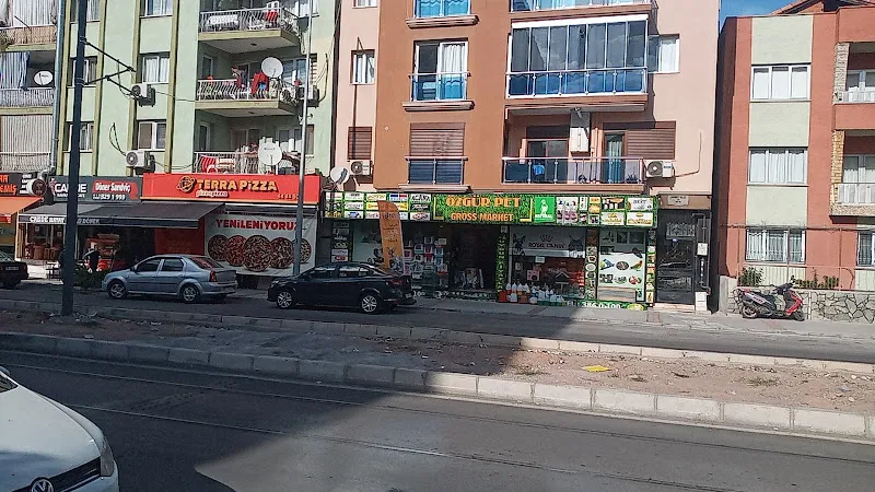 Özgür Pet Gross Market foto 1