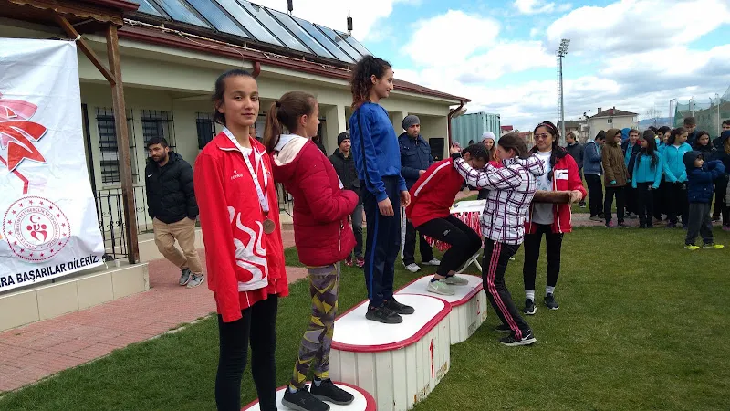 İzzet Baysal Kamp Eğitim Merkezi foto 2