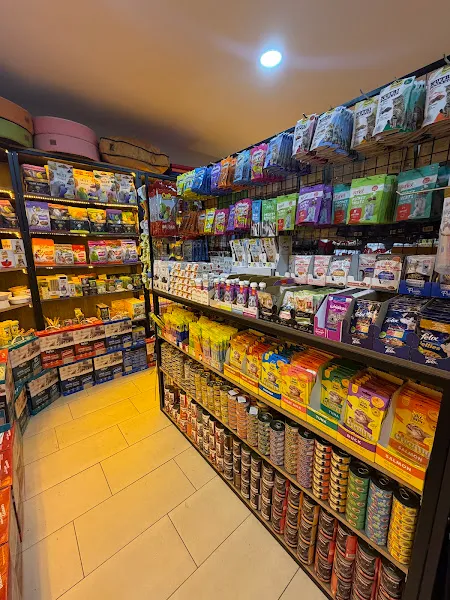 Chaplin Pet Shop foto 2