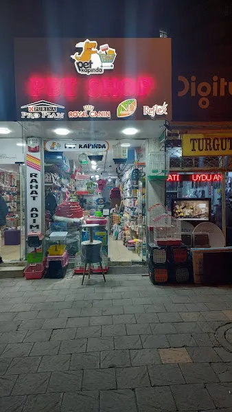 Pet Kapında foto 1