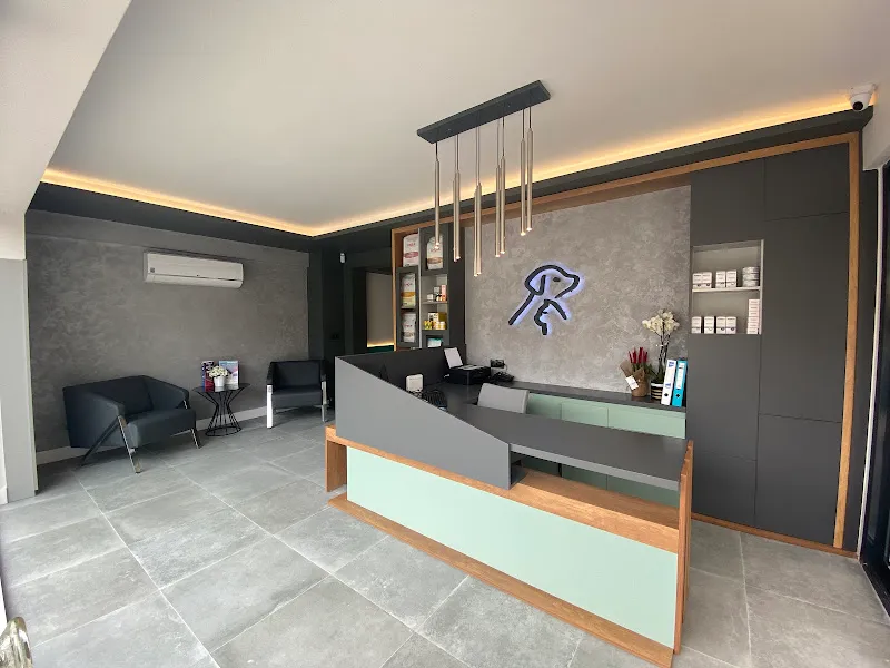 Çeşme marine veteriner kliniği foto 1