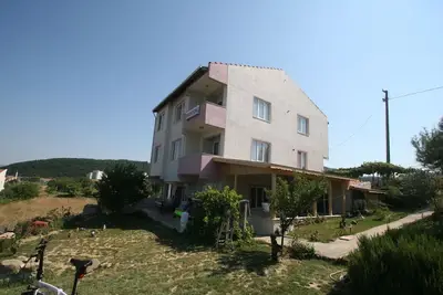 Bahçeli Konak