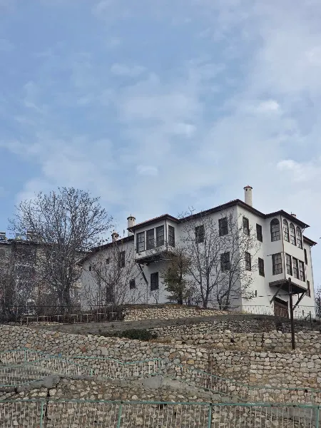 EROĞLU VETERİNER KLİNİĞİ foto 2