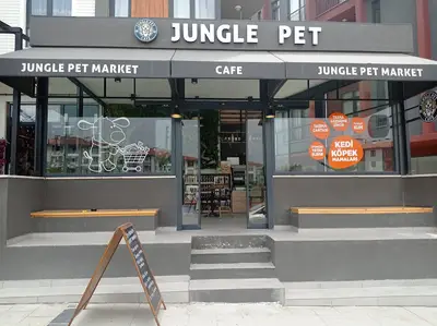 jungle Pet Cafe