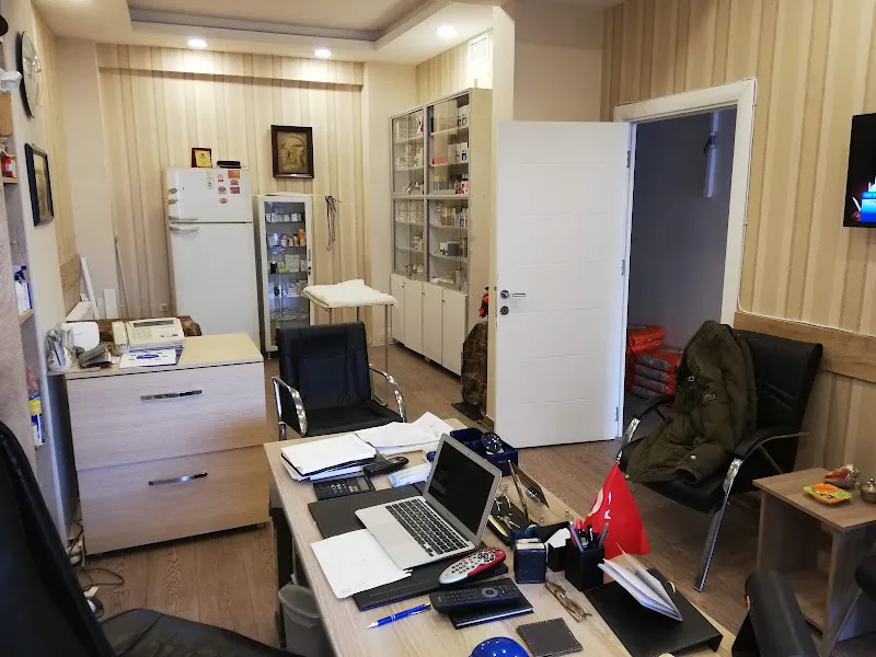 Vetar Veteriner Kliniği Dr. Arıkan Gürel foto 1