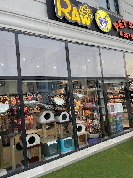 Raw Pet Store Çakmak Şubesi foto 2