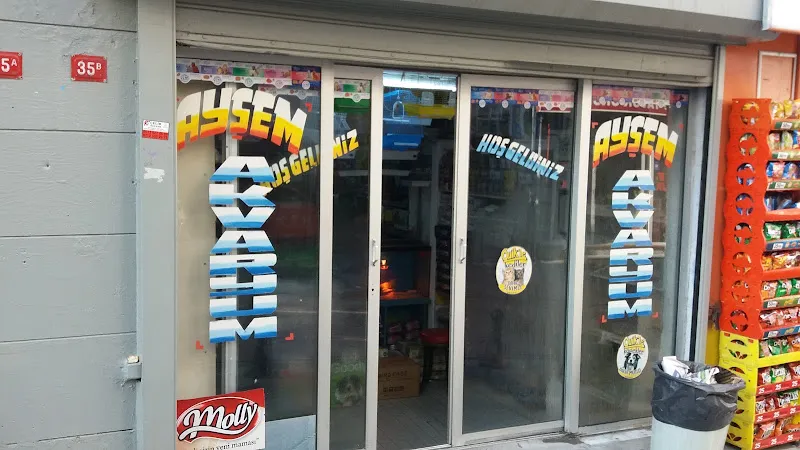Ayşem Petshop 1990 foto 2