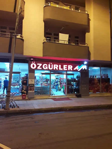 Özgür Akvaryum ve Av Bayii(MKEK Bayii) foto 1