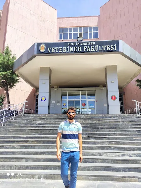El CEZERİ VETERİNER KLİNİĞİ foto 1