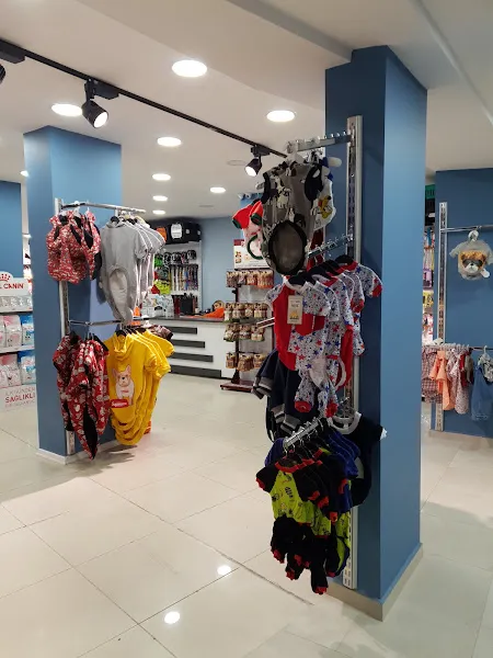 Pet ÇizmeliKedi Petstore & Pet Kuaför foto 2