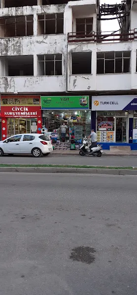 Yiğit Akvaryum Dünyasi Pet Shop foto 1