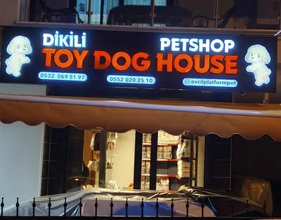 Dikili dog house pet shop fotoğrafı