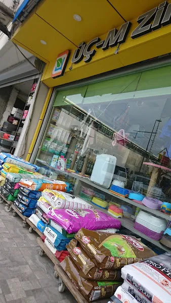 Üç-M Pet Shop foto 2