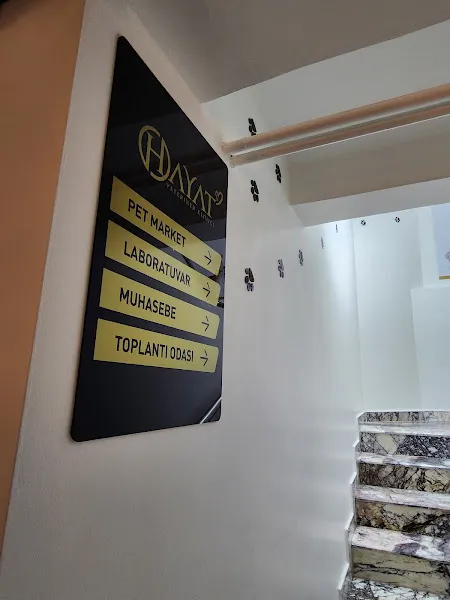 Hayat Veteriner Kliniği foto 2
