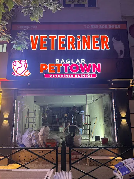 BAĞLAR PETTOWN VETERİNER KLİNİĞİ foto 1